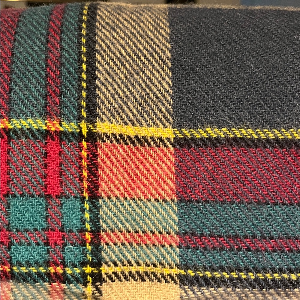 Vtg Faribo Faribault, MN Tartan Plaid Wool Travel Blanket in vinyl carrying case